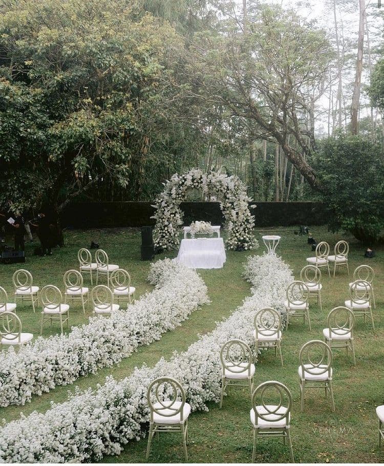 Pasillo de ceremonia — Alfombra floral a ras de piso